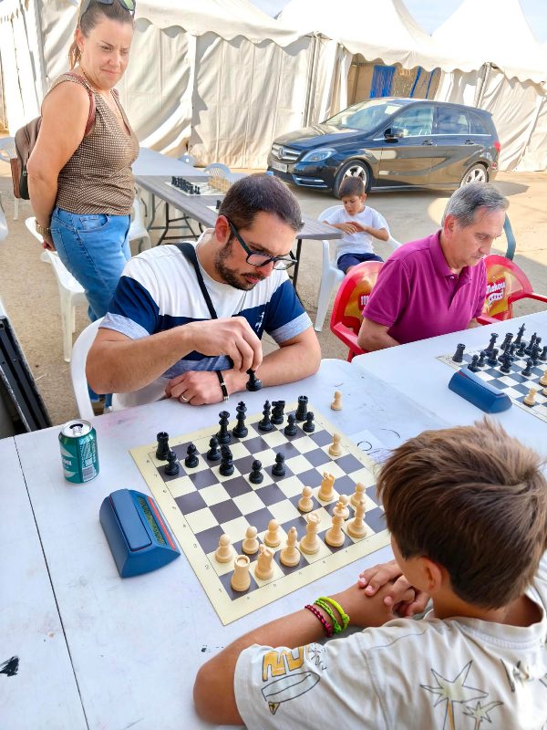 Partida en el torneo Rayos UVA