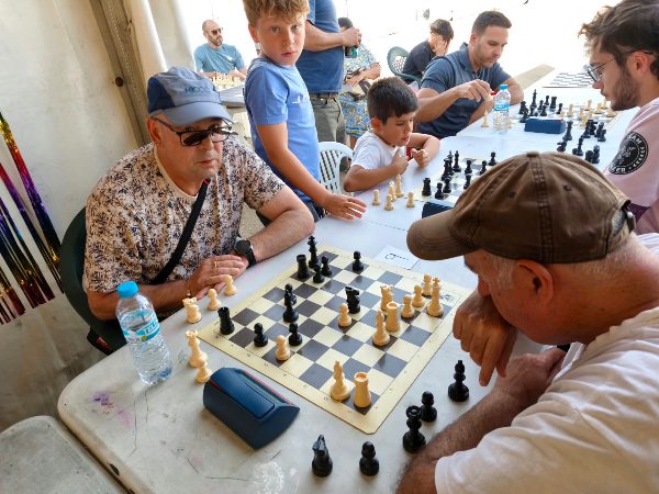 Partida en el torneo Rayos UVA